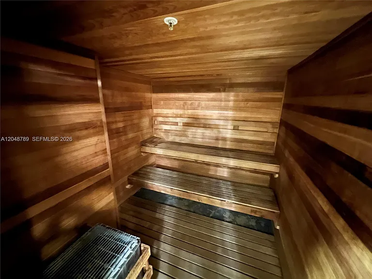 10275 Collins Ave #112 — Photo 62