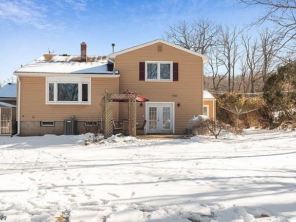 2nd image of 11 Miller Ave