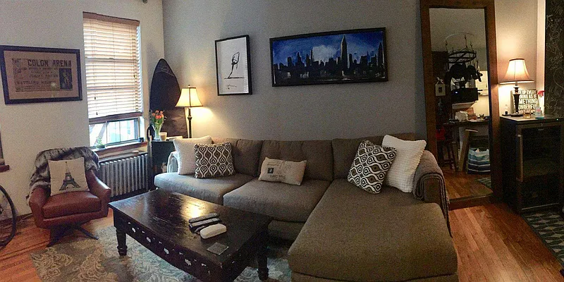 Rented by Chartwell Manhattan Realty | media 10