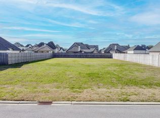 102 Stony Trek Dr, Youngsville, LA 70592