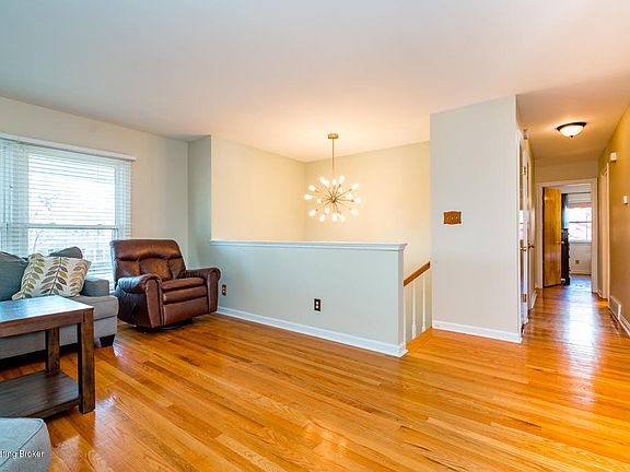 2nd image of 411 Westwood Dr