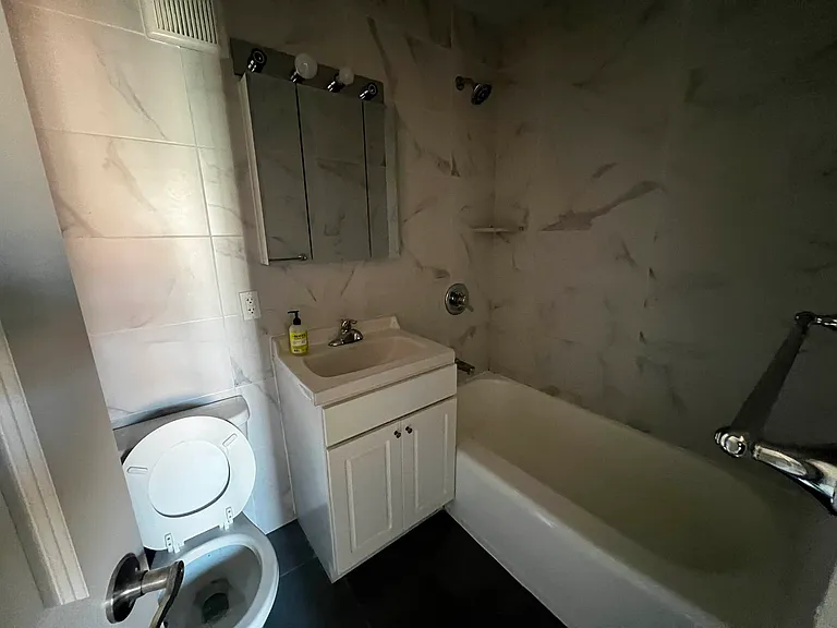 143-40 41st Ave #2K — Photo 5