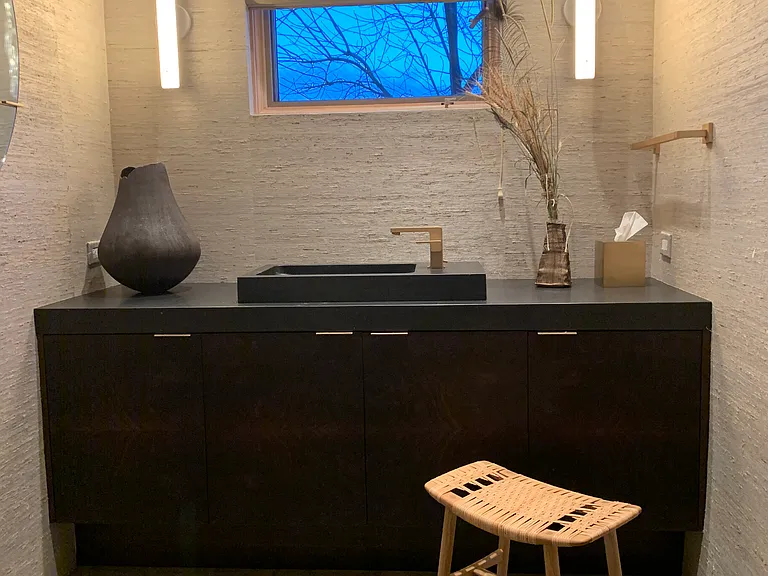 Powder room