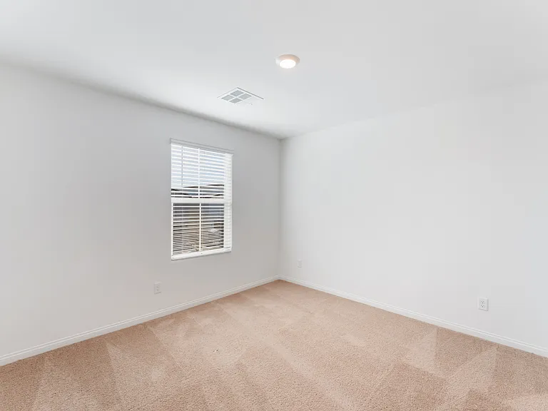 6217 Seastrand St — Photo 32