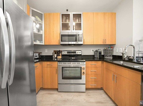3rd image of 24 Avenue At Port Imperial APT 438