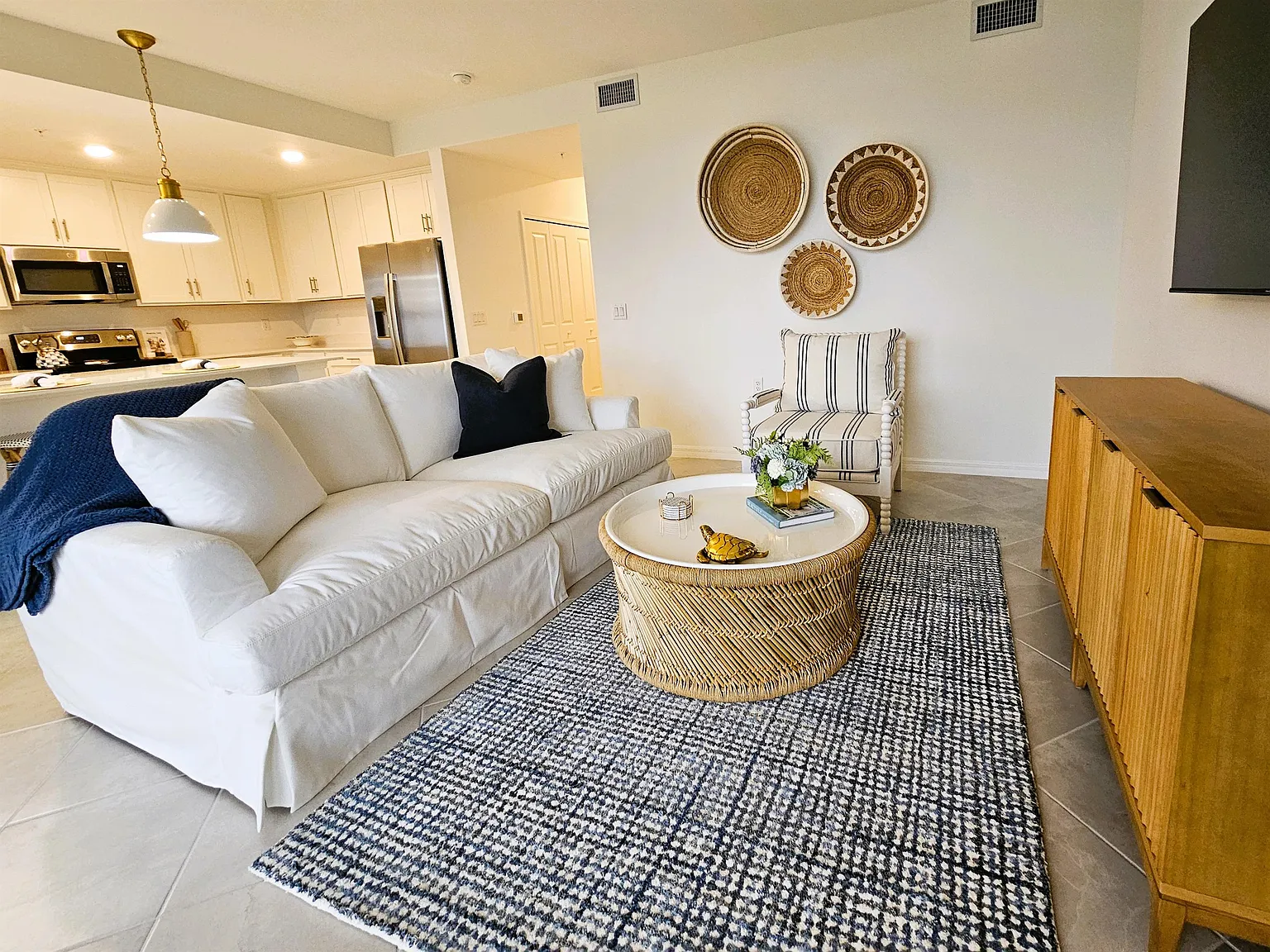 5749 Double Eagle Cir #4523 - The National - Bozzomo — Photo 4