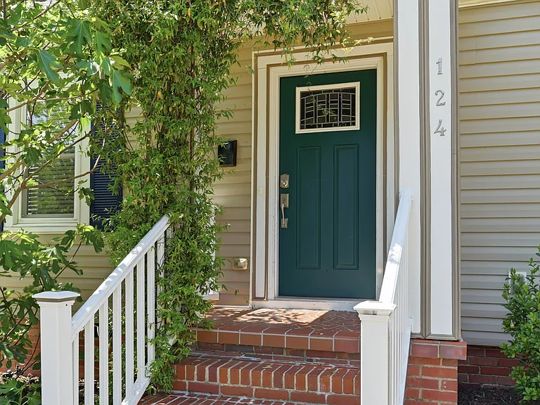 124 S Pettigrew St — Photo 14