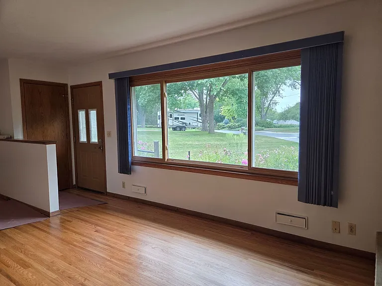 6015 Aspen Rd — Photo 3