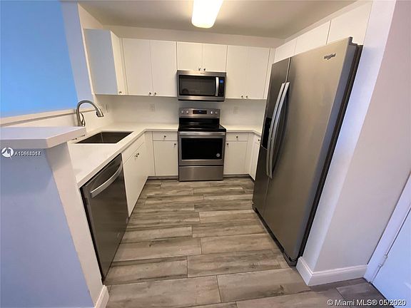 3rd image of 10 Aragon Ave Suite 1007