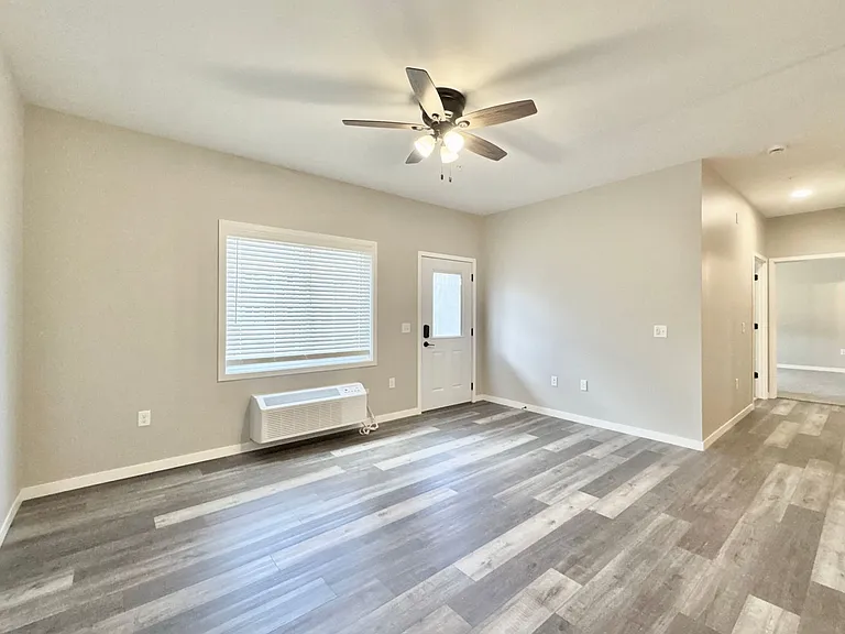 767 Meridian St — Photo 56
