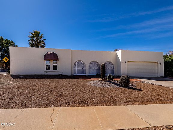 4th image of 372 E Placita Elegancia