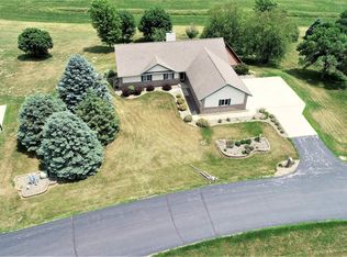 1095 Ridge Ln, Harlan, IA 51537