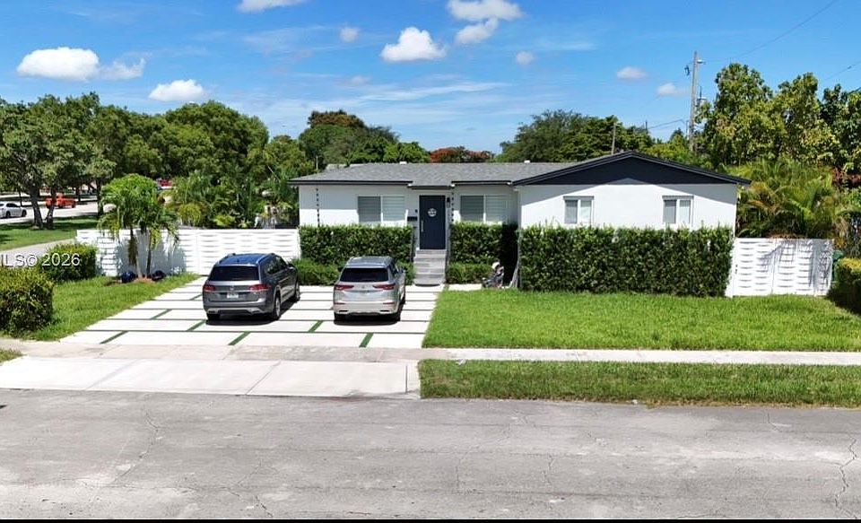 1st image of 2401 SW 83rd Ave