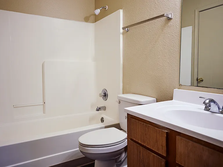 Riverfront Apartments — Photo 11