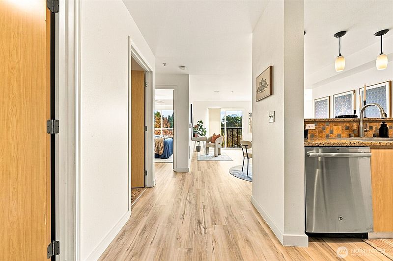 4th image of 424 N 85th Street #308
