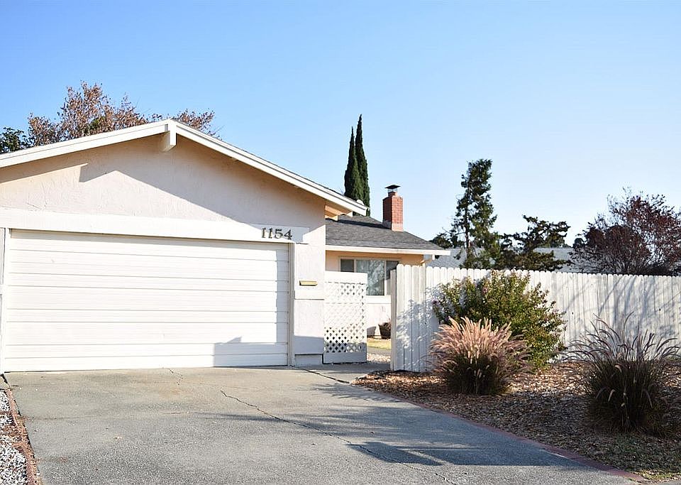 1st image of 1154 Heron Ct