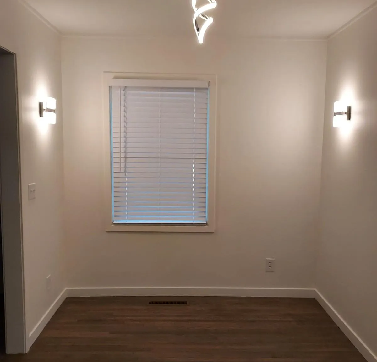 3 bed, 1075 sqft, $1,395 — Photo 4