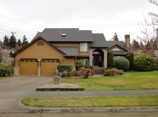 909 N Locust Ln, Tacoma, WA 98406