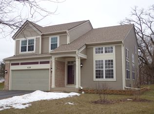 439 Geneva Ln, Cary, IL 60013