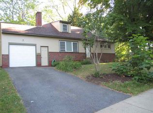 105 Ray St, Niskayuna, NY 12309