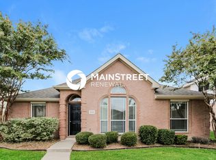 1039 Barrymore Ln, Duncanville, TX 75137