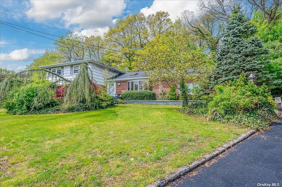 11 Court, Plainview, NY 11803 Zillow