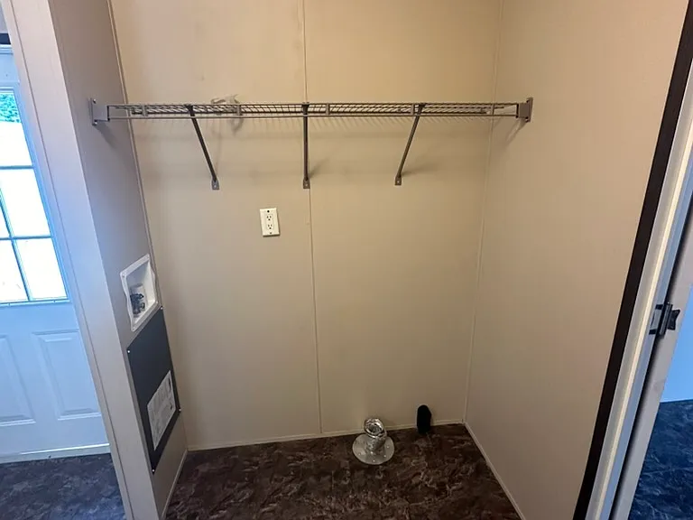 2516 Dana Cir — Photo 13