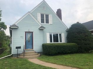 1923 Adams St, La Crosse, WI 54601