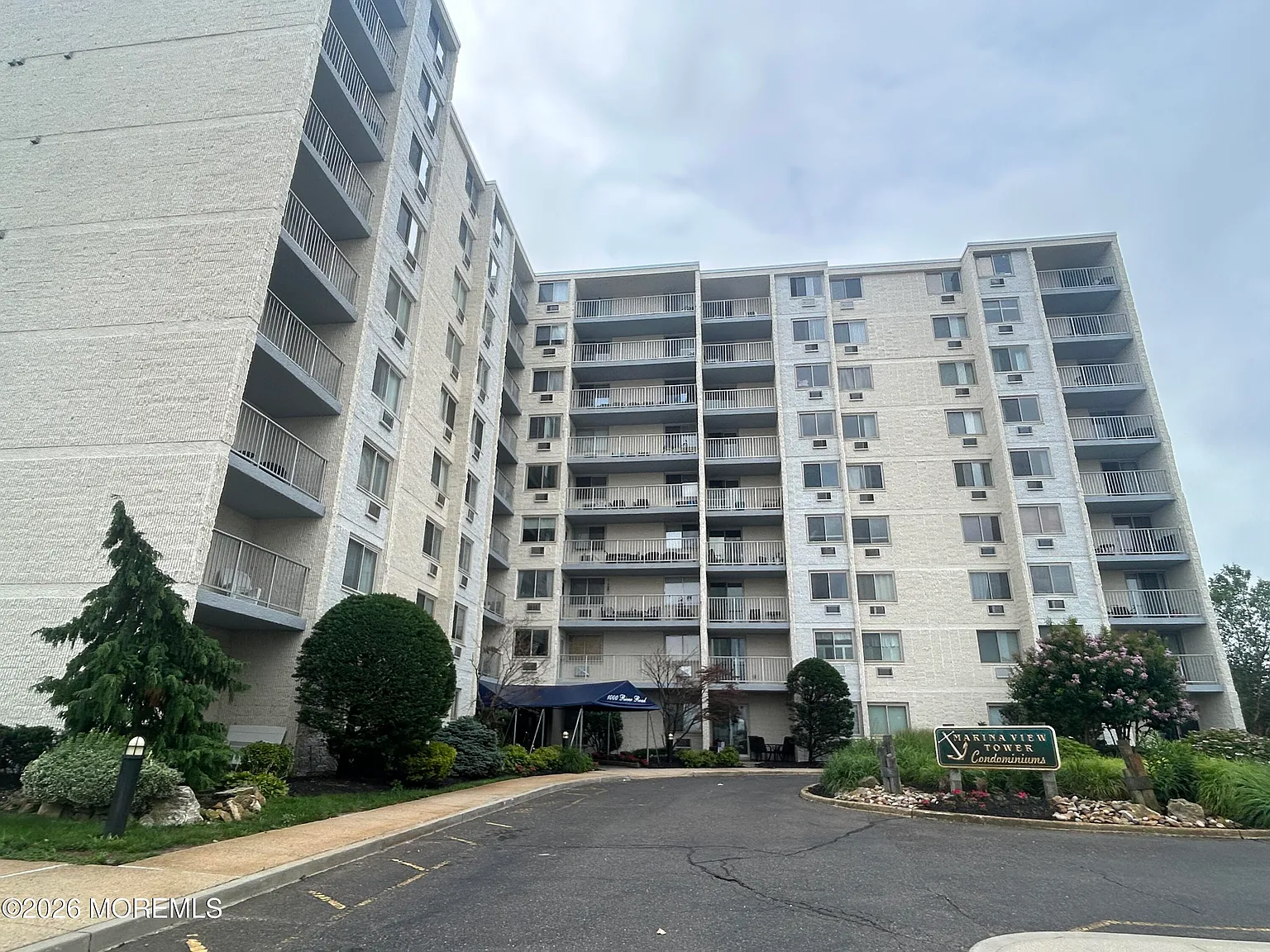 2 bed, 1190 sqft, $3,200 — Photo 3