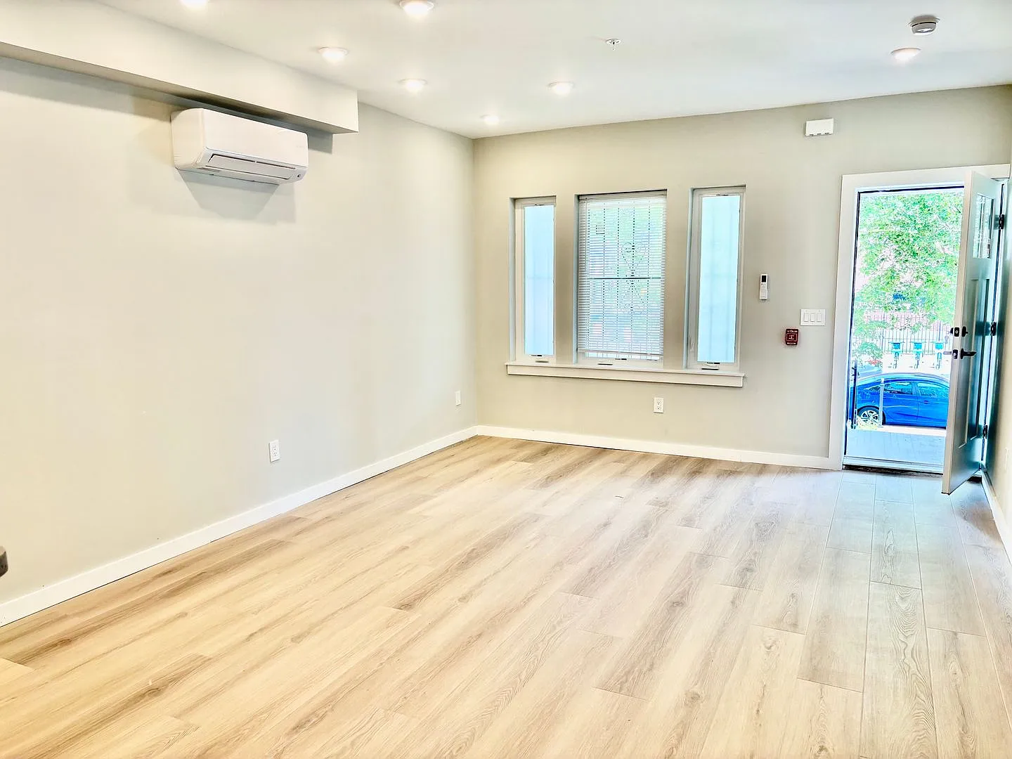 5356 Cedar Avenue — Photo 2