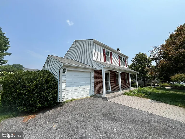 10417 Carlyn Ridge Rd — Photo 8
