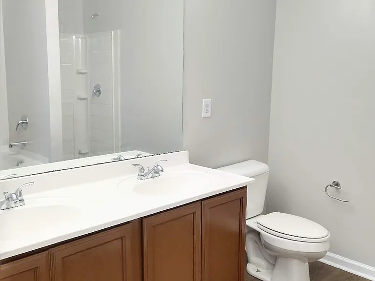 141 Brockett Dr — Photo 16