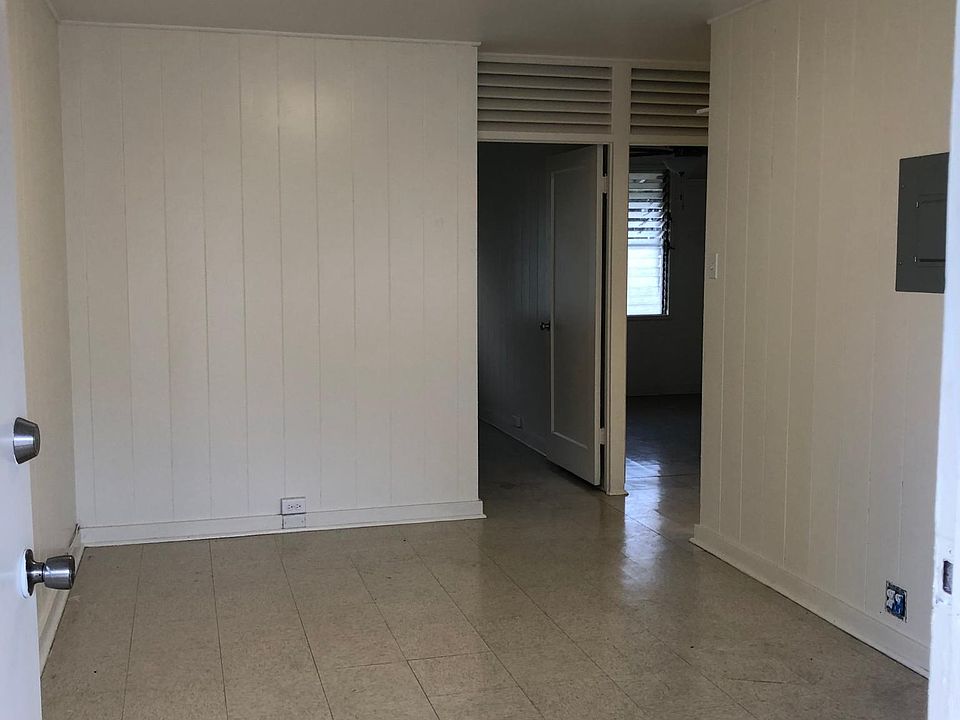 2nd image of 909 Lukepane Ave