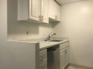 1 Anderson Pl, Boston, MA 02114