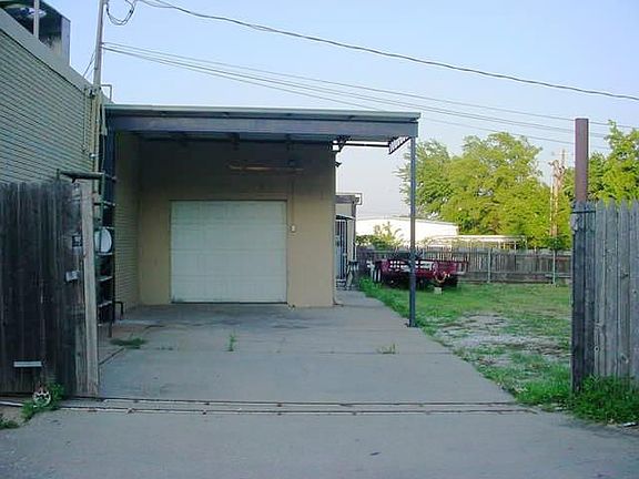 5th image of 1422 Cranford Dr