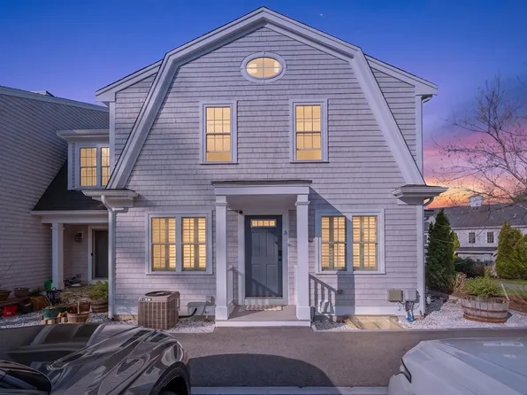 138 Elm St #5, Kingston, MA 02364