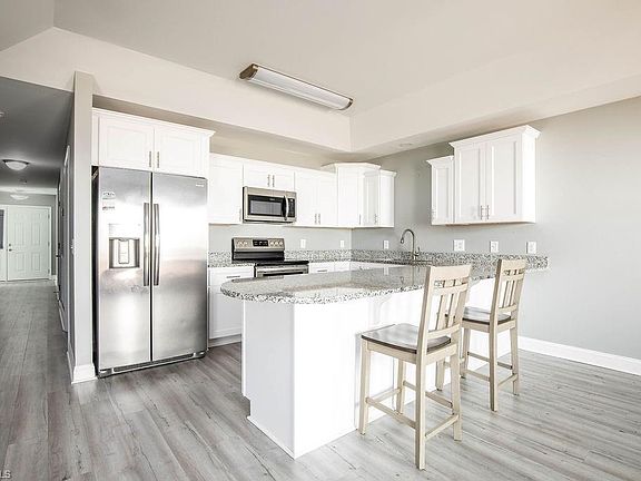 4th image of 481 McLarkling Ln