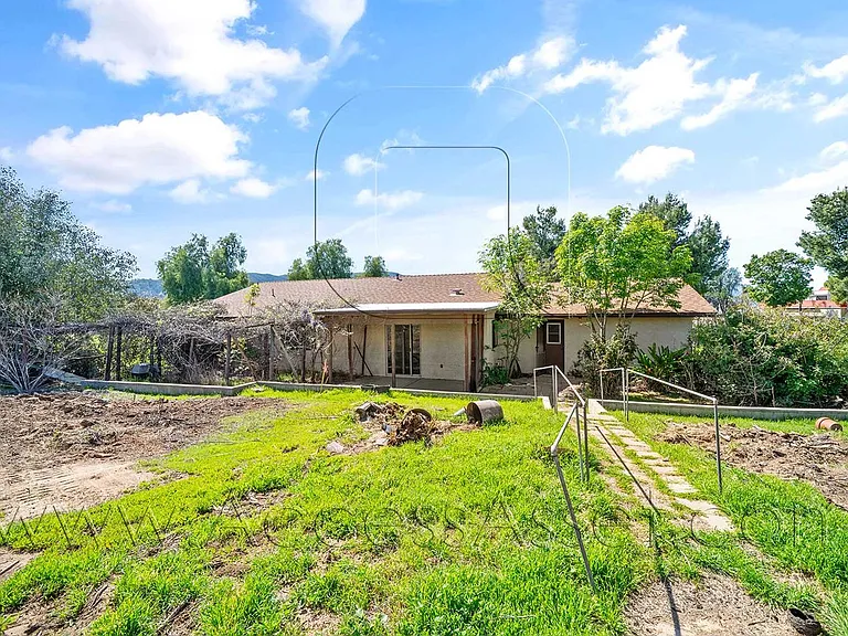 21825 Canyon Dr — Photo 24