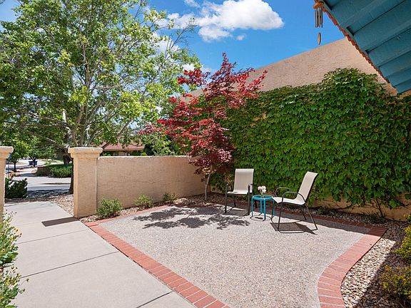 4th image of 12305 Tamarac Trl NE