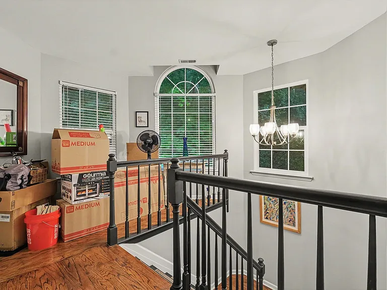 6121 Gray Gate Ln #K — Photo 10