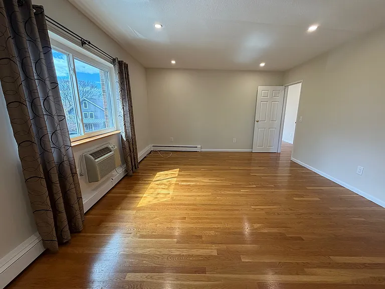 383 Langley Rd #11 — Photo 5