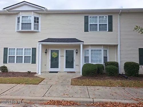 2300 Vineyard Dr #P4 Photo 1