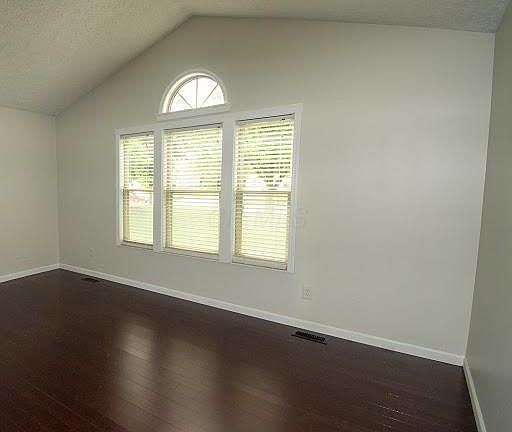 5th image of 224 Glenhurst Ct