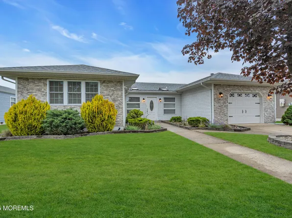 9 Templeton Street, Toms River, NJ 08757