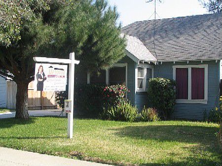 Charming Doll House