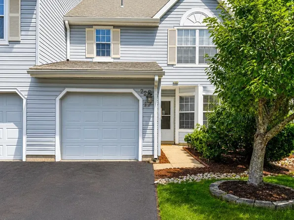 22 Ross Ter, Manalapan, NJ 07726