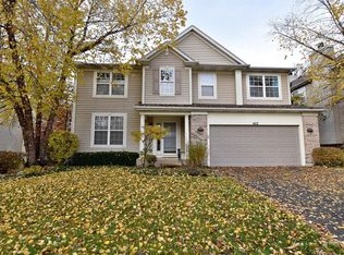 422 Hancock Ave, South Elgin, IL 60177
