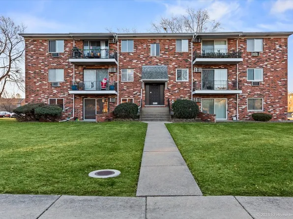 5711 128th St APT 23, Crestwood, IL 60418