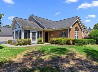 10100 Windrush Ln, Alpharetta, GA 30009