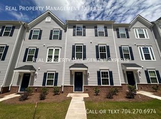 1305 May Apple Dr, Matthews, NC 28104
